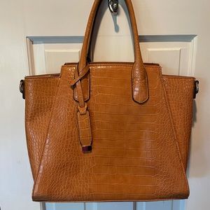 Camel Tote